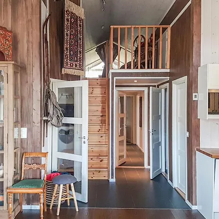 Three-bedroom In Vakantiehuis *